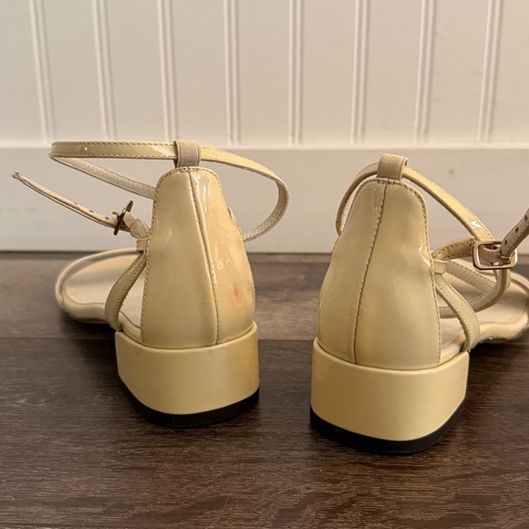 Stuart Weitzman Cream Ankle Strap Sandals - Picture 5 of 6